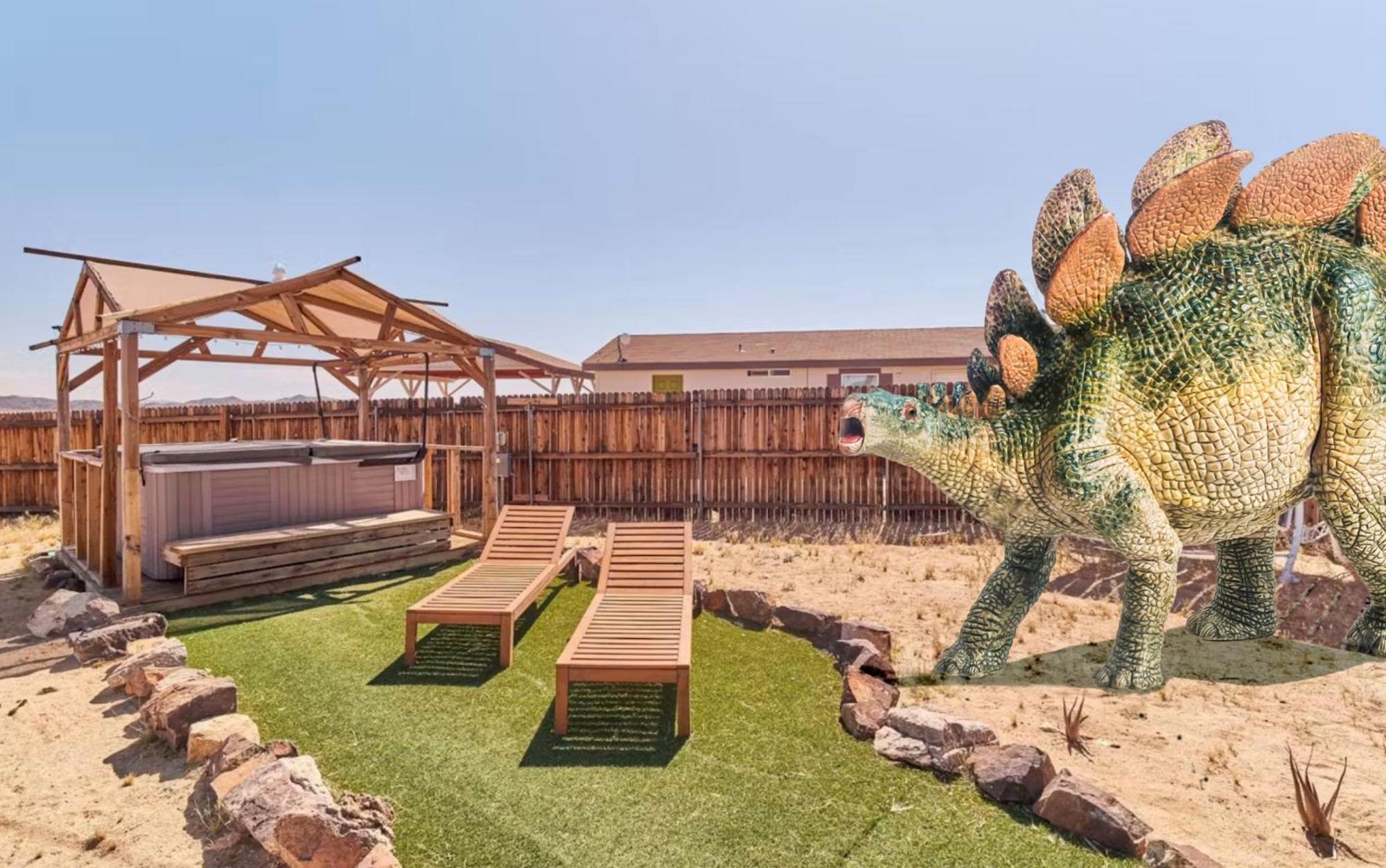 Twin Palms Desert Getaway - Jacuzzi, Fire Pit, Meditation Room & More Джошуа Три Екстериор снимка